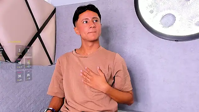  Leohot  online show from 09.19.25