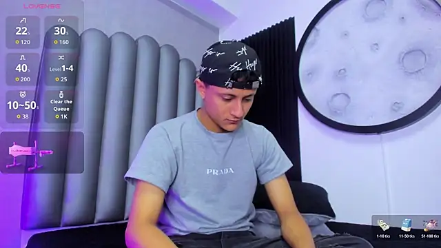  Leohot  online show from 01.08.26