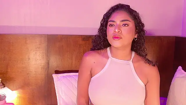 Snapshot of Carly_Monroe_ chatting on 10.27.25 Carly Monroe  online show from 10.27.25