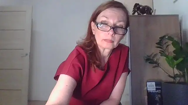 Snapshot of Sweetmurrr chatting on 09.10.25 Sweetmurrr online show from 09.10.25