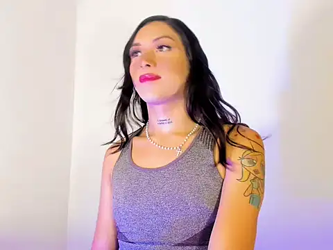 Snapshot of Megan_Gil_ chatting on 09.14.25 Megan Gil online show from 09.14.25