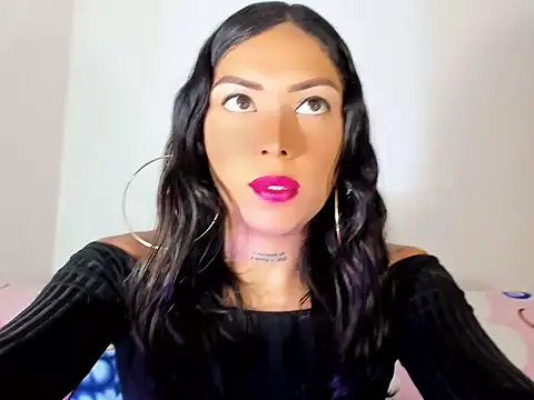 Snapshot of Megan_Gil_ chatting on 10.15.25 Megan Gil online show from 10.15.25