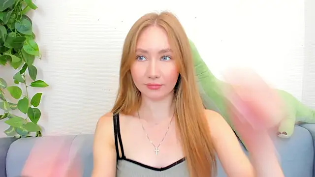 Snapshot of AlexMiss_Ray chatting on 09.15.25 AlexMiss Ray online show from 09.15.25