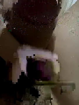 Snapshot of anhye8 chatting on 12.22.25 anhye8 online show from 12.22.25