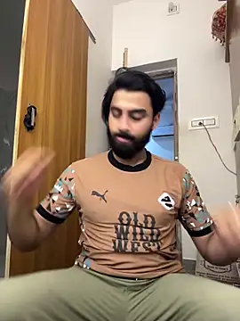 hottestboy03 online show from 10.08.25