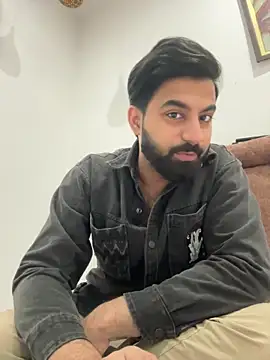 hottestboy03 online show from 12.18.25