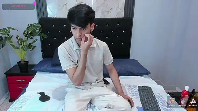 OnlyJos online show from 09.14.25