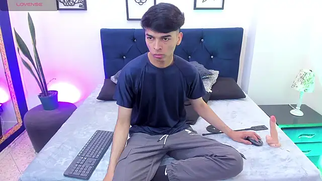 OnlyJos online show from 10.16.25