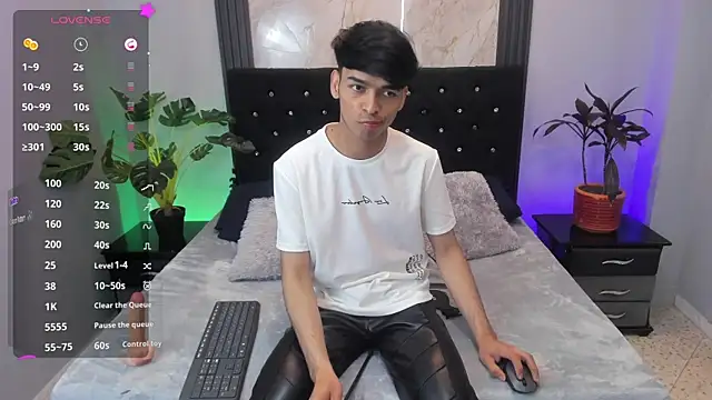 OnlyJos online show from 10.26.25