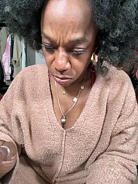 Snapshot of Kennady_Buxum_Goddess chatting on 10.23.25 Kennady Buxum Goddess online show from 10.23.25