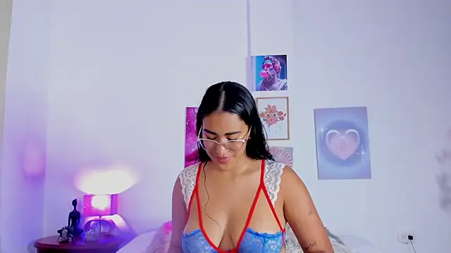 tyra bankss  online show from 10.10.25