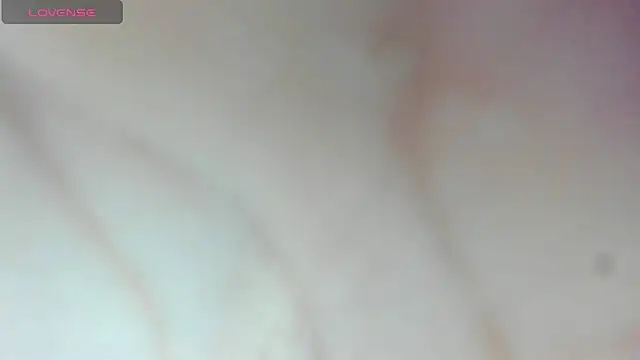 emahills  axelrose online show from 09.25.25