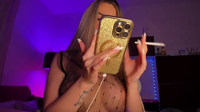 SerraVondeee online show from 01.31.26