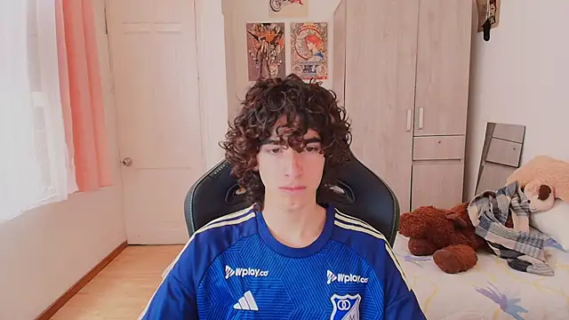 Nude Boy18 online show from 03.19.26