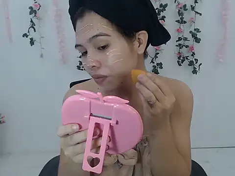 Snapshot of miss_anna094 chatting on 09.12.25 miss anna094 online show from 09.12.25