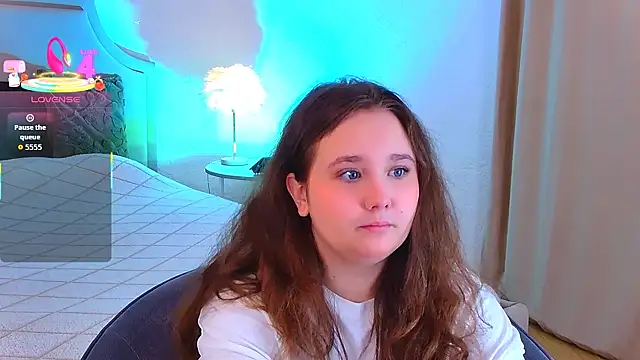 VelvetVixenCute online show from 09.23.25