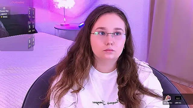 VelvetVixenCute online show from 10.20.25