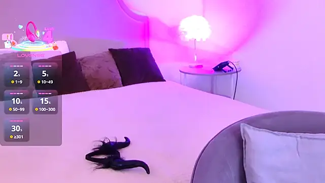 VelvetVixenCute online show from 10.25.25