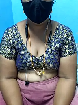 Snapshot of Tamil_Sweety chatting on 10.25.25 Tamil Sweety online show from 10.25.25