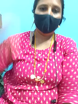 Snapshot of Tamil_Sweety chatting on 11.17.25 Tamil Sweety online show from 11.17.25