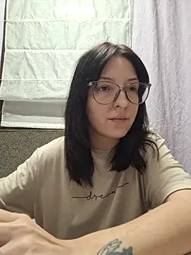 AllexyAle online show from 04.19.26