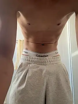 Snapshot of nikubenki6 chatting on 10.02.25 nikubenki6 online show from 10.02.25