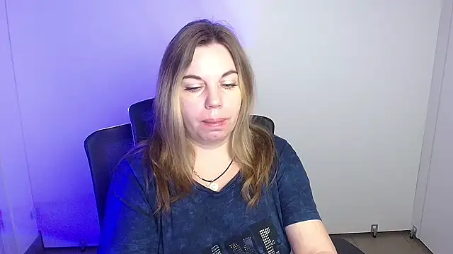 Jessica Amore online show from 10.13.25