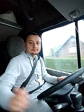 Amberdual online show from 10.17.25