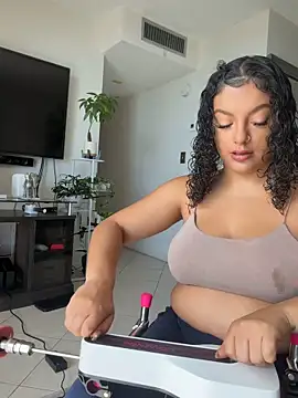 allybluee777 online show from 12.02.25