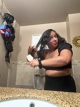 allybluee777 online show from 12.15.25