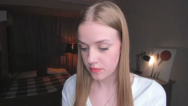 Snapshot of OdellaFrake chatting on 10.03.25 OdellaFrake online show from 10.03.25