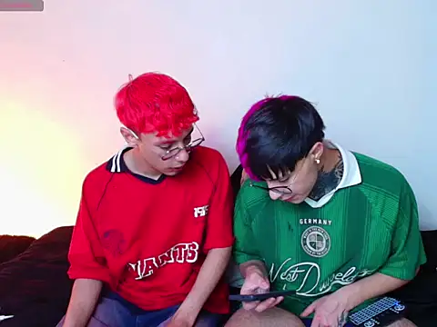 Snapshot of 7saturno_candy7 chatting on 10.15.25 7saturno candy7 online show from 10.15.25