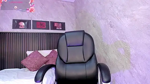 Snapshot of dark__nymph chatting on 09.09.25 dark  nymph online show from 09.09.25