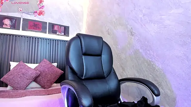 Snapshot of dark__nymph chatting on 09.16.25 dark  nymph online show from 09.16.25