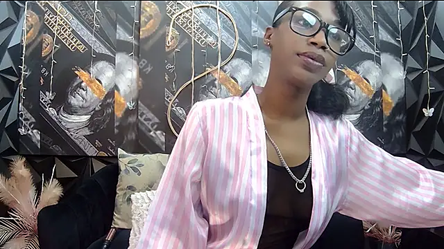 Lilmisbaddyxxx online show from 09.28.25