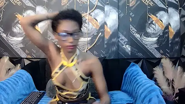 Lilmisbaddyxxx online show from 01.31.26