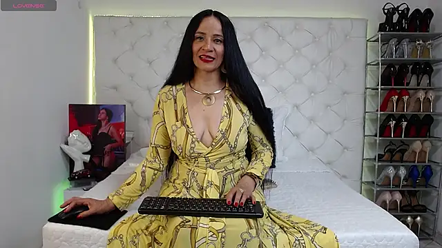 yury m2  online show from 10.02.25