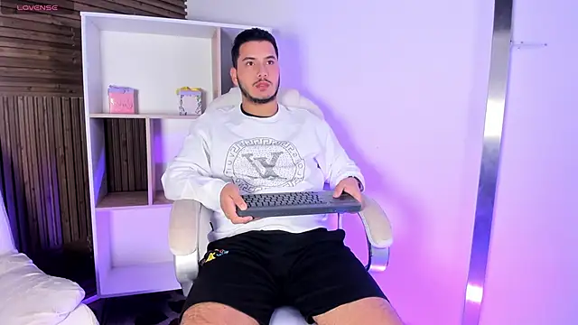 Axel grey  online show from 11.09.25