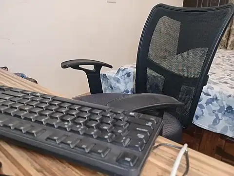 Cynthia011 online show from 09.18.25