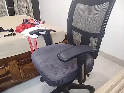 Cynthia011 online show from 10.02.25