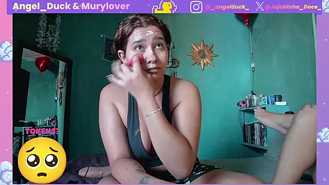 Angel Duck online show from 04.14.26