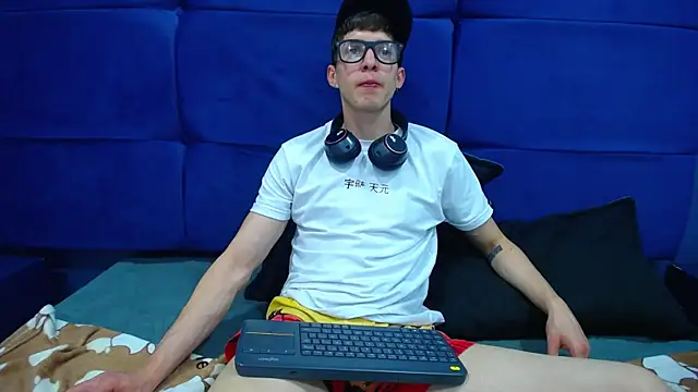 Jheampiiero online show from 09.26.25