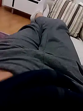 Snapshot of OGUZOZAN chatting on 10.09.25 OGUZOZAN online show from 10.09.25