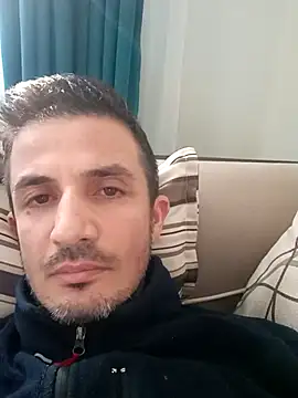 Snapshot of OGUZOZAN chatting on 11.01.25 OGUZOZAN online show from 11.01.25