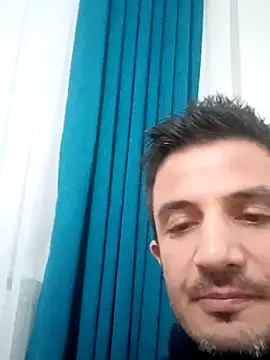 Snapshot of OGUZOZAN chatting on 11.16.25 OGUZOZAN online show from 11.16.25