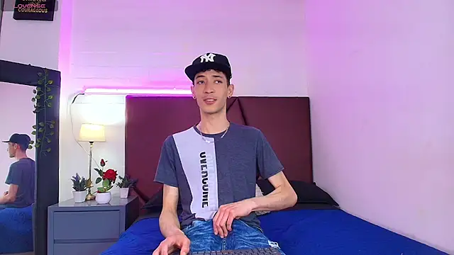 Ashton Myers online show from 09.23.25