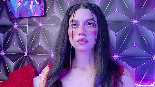 Snapshot of Megan_Luxe chatting on 10.04.25 Megan Luxe online show from 10.04.25