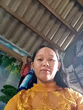 Snapshot of MaiHoa69 chatting on 09.10.25 MaiHoa69 online show from 09.10.25