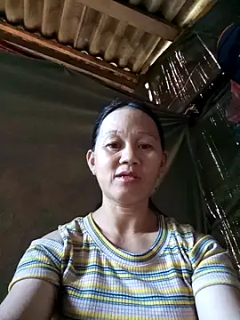 Snapshot of MaiHoa69 chatting on 10.05.25 MaiHoa69 online show from 10.05.25