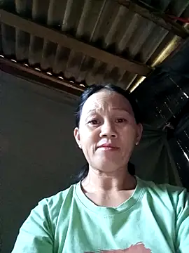 Snapshot of MaiHoa69 chatting on 10.17.25 MaiHoa69 online show from 10.17.25